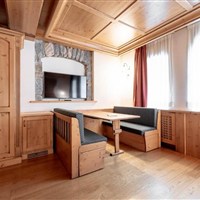 Schlosshotel Dolomiti - léto - www.marco-polo.cz