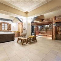 Schlosshotel Dolomiti - léto - www.marco-polo.cz