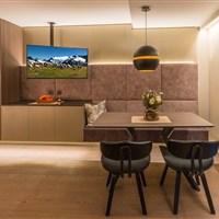 Hotel Vier Studios & Restaurant (W) - www.marco-polo.cz