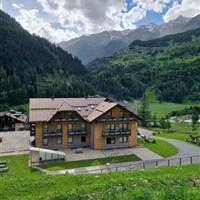 Hotel Domina Parco dello Stelvio - léto - www.marco-polo.cz