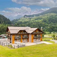 Hotel Domina Parco dello Stelvio - léto - www.marco-polo.cz