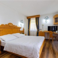 Hotel Domina Parco dello Stelvio - léto - www.marco-polo.cz