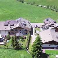 Almhotel Bergerhof - www.marco-polo.cz