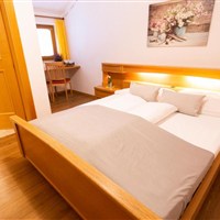 Almhotel Bergerhof - www.marco-polo.cz