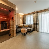 Tevini Dolomites Charming Hotel - www.marco-polo.cz