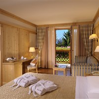 Tevini Dolomites Charming Hotel - www.marco-polo.cz