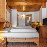 Hotel Tirol - Natural Idyll - www.marco-polo.cz