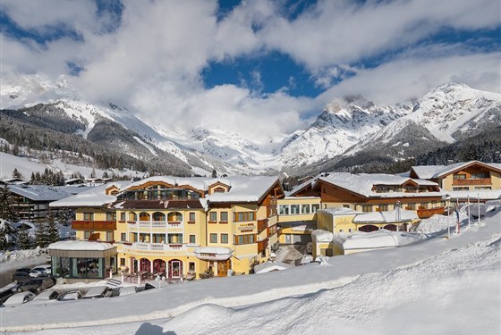 Marco Polo - Berg & Spa Hotel Urslauerhof (W) - 
