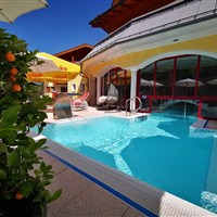 Berg & Spa Hotel Urslauerhof (S) - www.marco-polo.cz