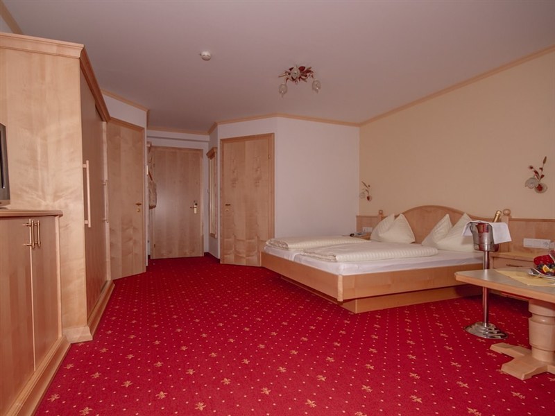 Berg & Spa Hotel Urslauerhof ****