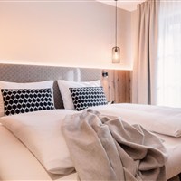 Hotel JOHANN Schladming (W) - www.marco-polo.cz