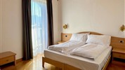 HC Hotel Garni **