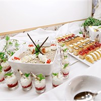Wellnesshotel Neue Post (W) - www.marco-polo.cz