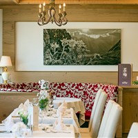 Wellnesshotel Neue Post (W) - www.marco-polo.cz