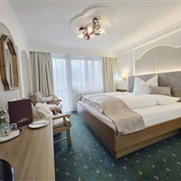 Wellnesshotel Neue Post (W) - www.marco-polo.cz