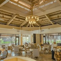 Pelangi beach resort and spa - Pelangi beach resort Langkawi - restaurant The club - www.marco-polo.cz