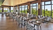 Wyndham Grand Rio Mar - Restaurace resortu Wyndham Grand Rio Mar s příjemnou atmosférou a výhledem do tropického okolí.