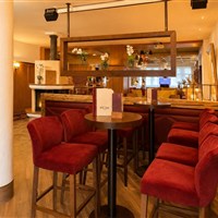 Hotel Latini (W) - www.marco-polo.cz