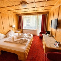 Hotel Latini (W) - www.marco-polo.cz