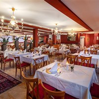 Hotel Latini (W) - www.marco-polo.cz