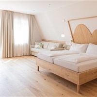 Hotel Weissenstein (S) - www.marco-polo.cz