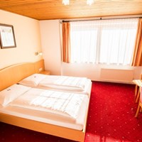Hotel Weissenstein (S) - www.marco-polo.cz