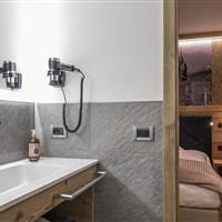 Hotel Astoria - www.marco-polo.cz
