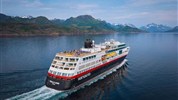 Za polární září podél norského pobřeží s Hurtigruten