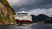 Norsko: plavba za polární září s Hurtigruten