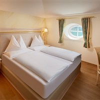 Grand Hotel (S) - www.marco-polo.cz