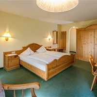 Hotel Sonnenhügel (S) - www.marco-polo.cz