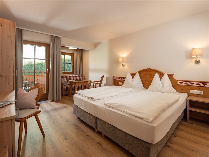 Hotel Sonnenhügel ****