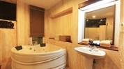 Thajsko - poznávací zájezd Phuket, Koh Lanta, Koh Hai a Bangkok s českým průvodcem - family suite