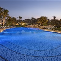 Hilton Al Hamra Beach & Golf Resort Ras Al Khaimah - hlavní bazén - ckmarcopolo.cz