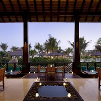 Sofitel The Palm Dubai - terasa Moana Seafood restaurant - ckmarcopolo.cz