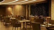 Sofitel The Palm Dubai 5* - speciální nabídka pro rezervaci do 30.4. - restaurace Porterhouse