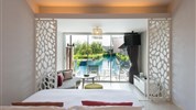The Sands hotel Khao Lak by Katathani - junior suite se vstupem do bazénu