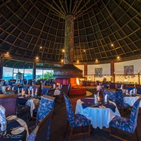 Ngorongoro Sopa Lodge - Restaurace s nádherným výhledem a stylovým interiérem. - ckmarcopolo.cz