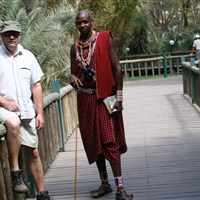 Ol Tukai Lodge Amboseli - Vašimi průvodci po Ambosli mohou být i Masajové, kterým půda v Amboseli patří. - ckmarcopolo.cz