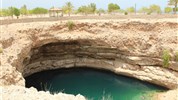 Self drive Ománem s pobytem u moře - Propadlina Bimmah Sinkhole