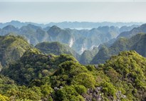 Vietnam - Lan Ha Bay