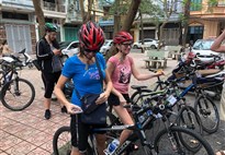Hanoj - výlet na kolech