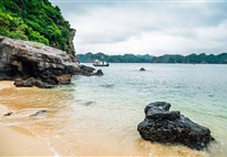 Lan Ha - Monkey Island - pláž