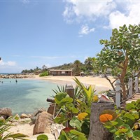 Ocean Point Resort and Spa - Antigua_Ocean Point Resort_pláž - ckmarcopolo.cz
