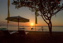 Bali Taman Beach Resort_západ slunce