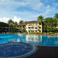 Holiday Villa Beach Resort and Spa - Hotel a hotelový bazén - ckmarcopolo.cz