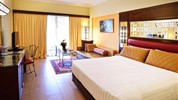 Holiday Villa Beach Resort and Spa - Pokoj