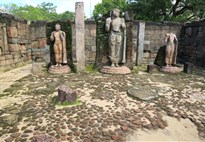 Polonnaruwa - kompaktní areál toho, co zbylo z monumentálního městského komplexu z 11. - 13. století