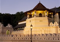 Kandy - Chrám Buddhova zubu je mekkou buddhistů z celého světa