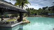 Pobyt u moře - Berjaya Langkawi resort - pool bar